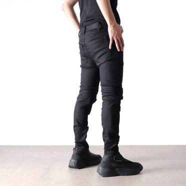 TUCKED KNEE SKINNY DENIM　BLACK No.19