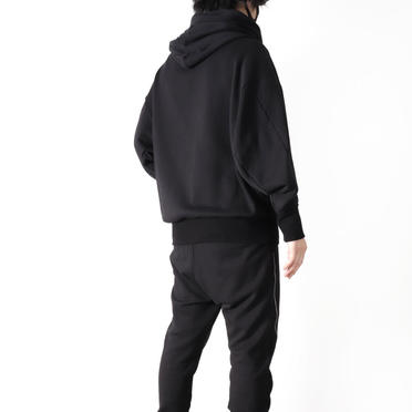 EMBROIDERED BOX HOODIE　BLACK No.20