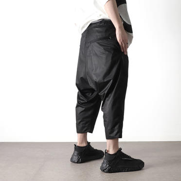 TUCKED CROPPED PANTS　BLACK No.18