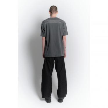 GRAPHIC T-SHIRT "SHOKKAKUTEKI SONZAI"　CHARCOAL No.5