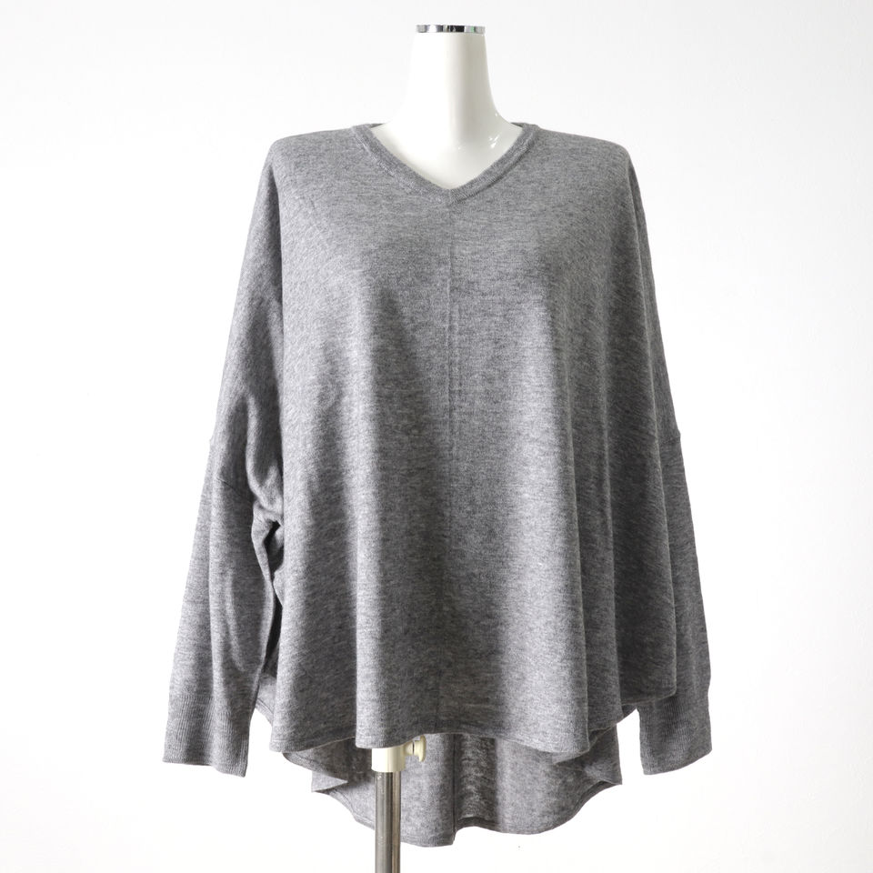 front seem V neck round hem P/O　GRAY