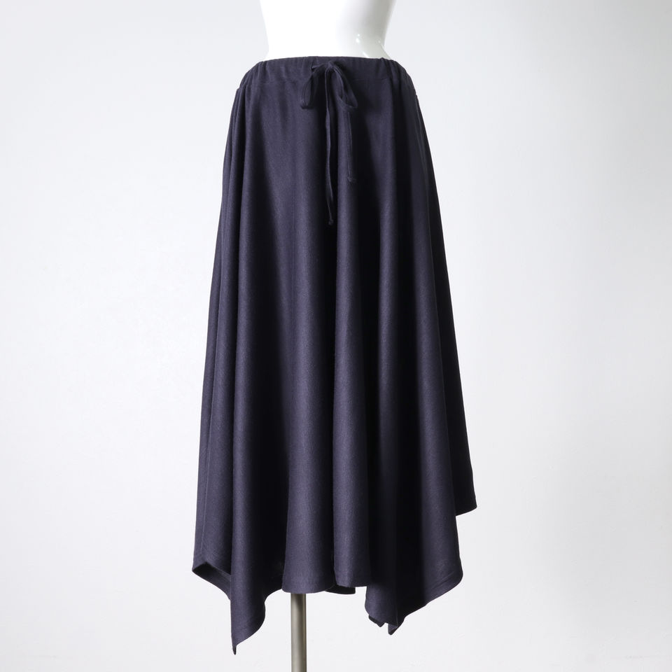 round hem flare skirt　NAVY