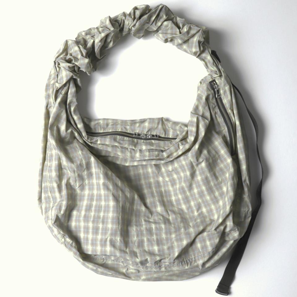 TEXTURED CHECK NYLON WAVE BAG IVORY CHECK